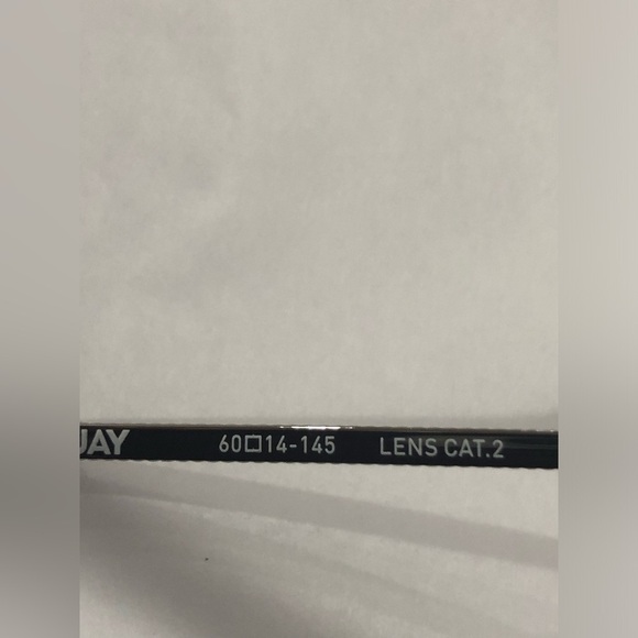 Quay Women's High Key Twist Silver Champagne Flash Aviator Sunglasses new - Picture 3 of 12